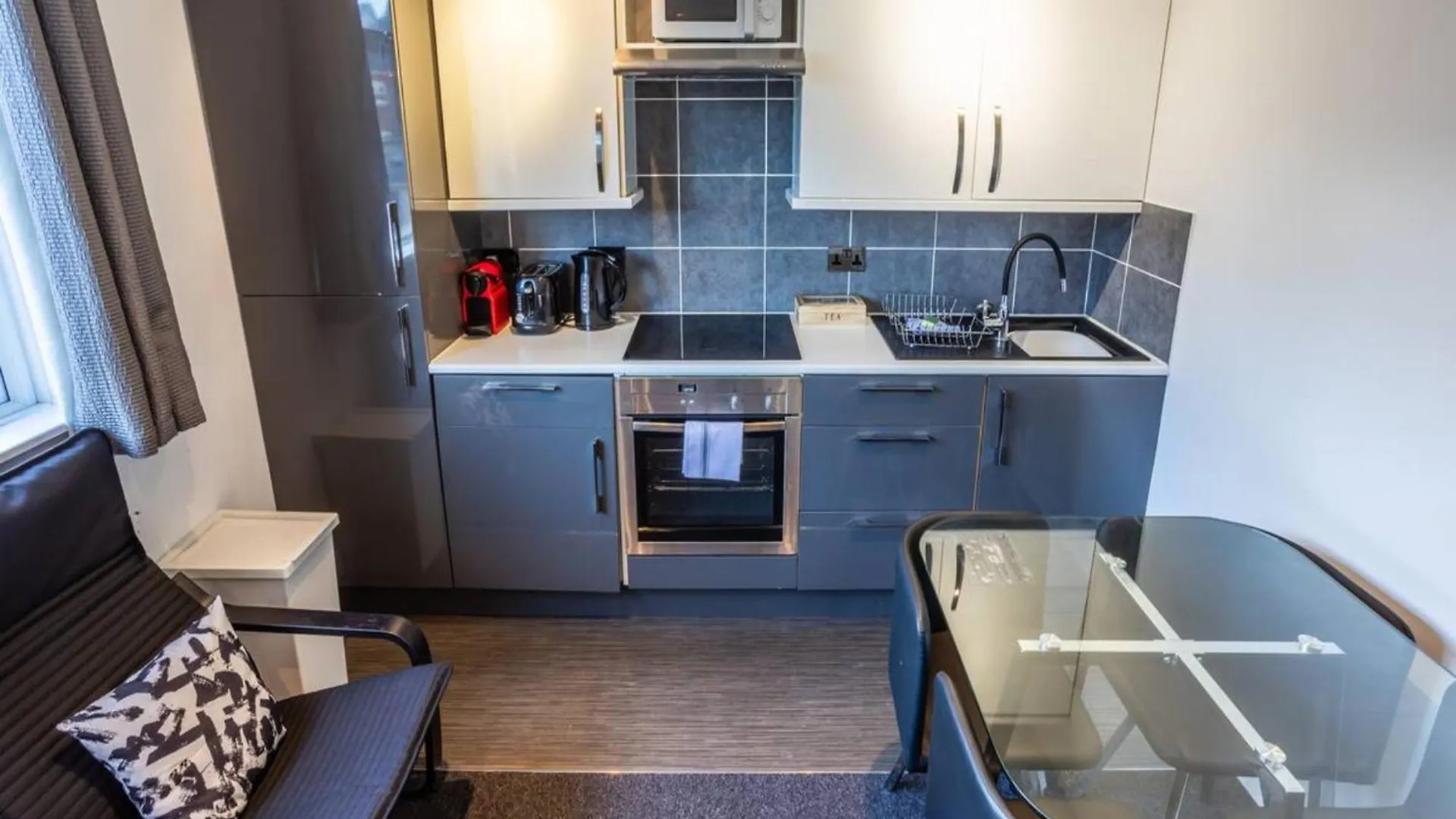 Newly Renovated Ideally Situated 2 Bedroom Flat Bournemouth