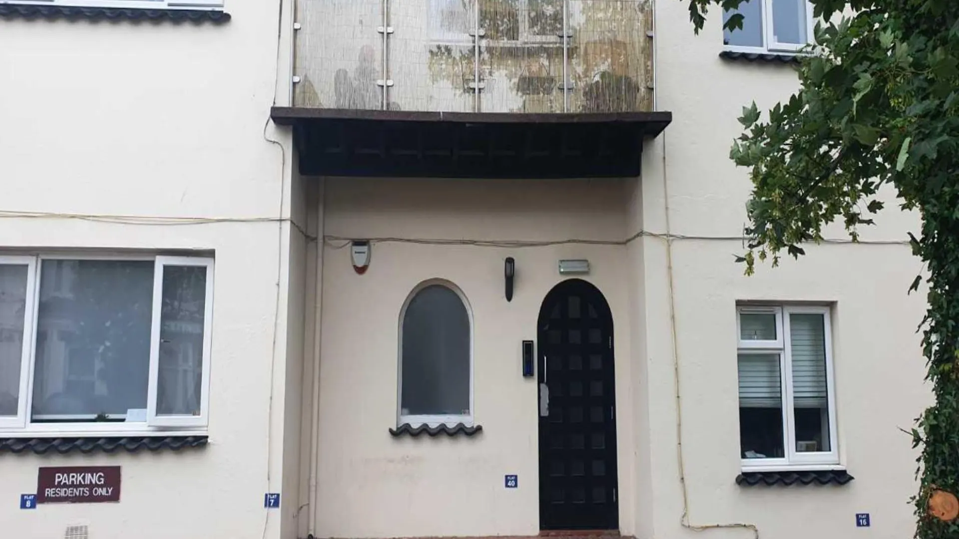 Apartment Newly Renovated Ideally Situated 2 Bedroom Flat Bournemouth